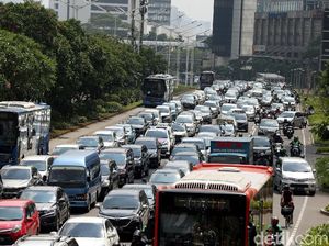 Sudah Ada MRT, Jalan Sudirman-Thamrin juga Masih Macet Sudah Ada MRT, Jalan Sudirman-Thamrin juga Masih Macet