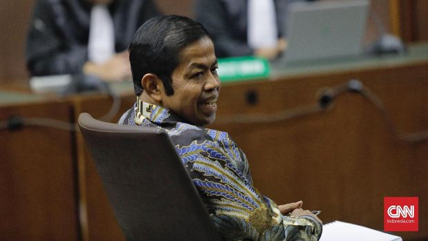 Mantan Menteri Sosial sekaligus eks Sekjen Partai Golkar Idrus Marham sudah divonis 3 tahun dalam kasus suap proyek yang sama dengan Sofyan.