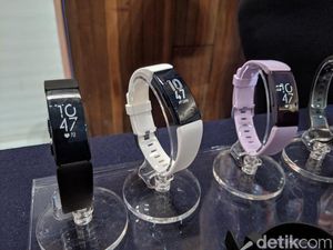 Induk Google Kabarnya Mau Beli Fitbit Induk Google Kabarnya Mau Beli Fitbit