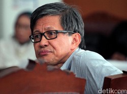 Rocky Gerung Ditanya Jaksa soal Orang Gabung ISIS: Saya Dungu Kalau Jawab