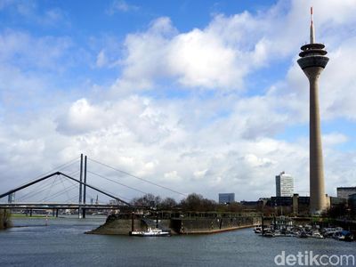 Foto: Cantiknya Dusseldorf dari Ketinggian 168 Meter
