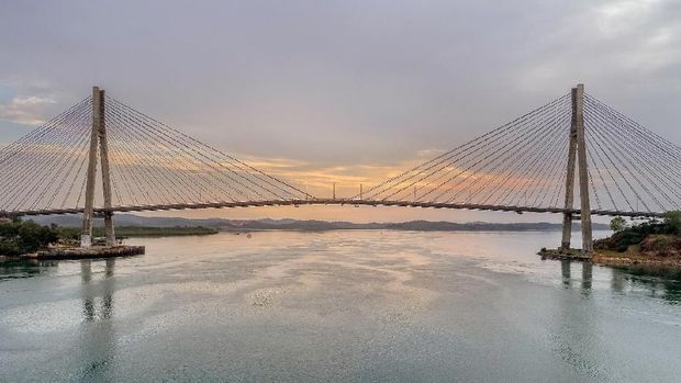 Jembatan Barelang, Batam Jembatan Barelang, Batam, Kepulauan Riau. (Dok. Kementerian Pariwisata)