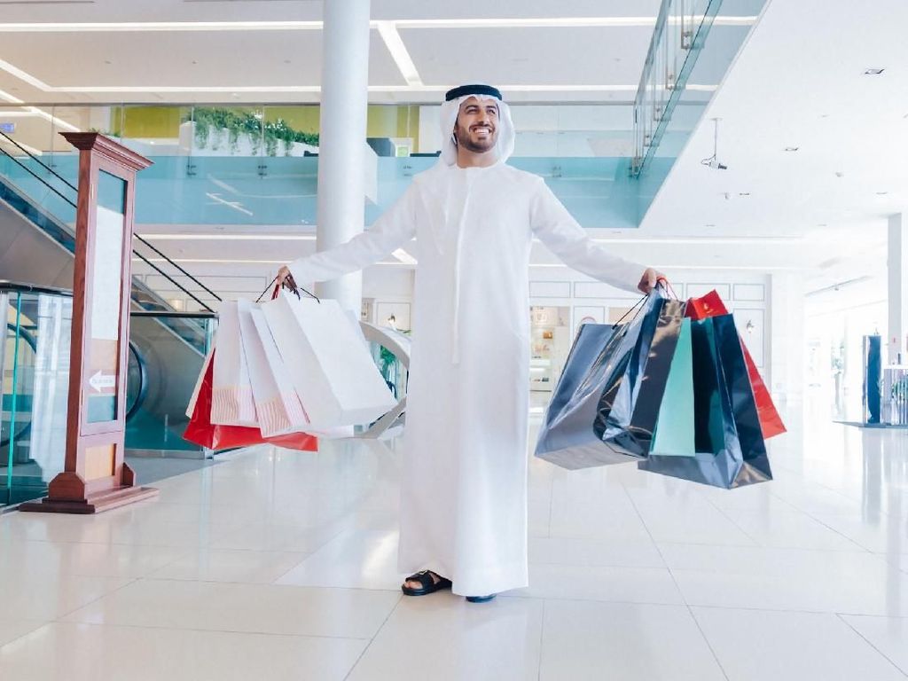 Viral, Pria Saudi Sewa Satu Mal Supaya Bisa Belanja Pakai Mobil Viral, Pria Saudi Sewa Satu Mal Supaya Bisa Belanja Pakai Mobil