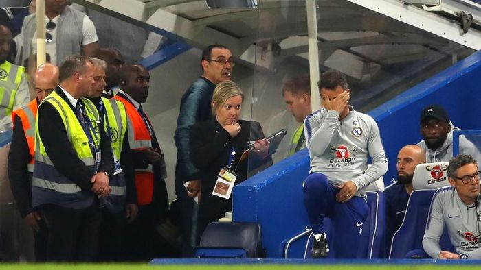 Maurizio Sarri diusir wasit dan tak hadir di jumpa pers. (Foto: Warren Little/Getty Images) Maurizio Sarri diusir wasit dan tak hadir di jumpa pers. (Foto: Warren Little/Getty Images)