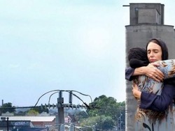 Foto Jacinda Ardern Peluk Muslim Akan Dijadikan Mural di Melbourne