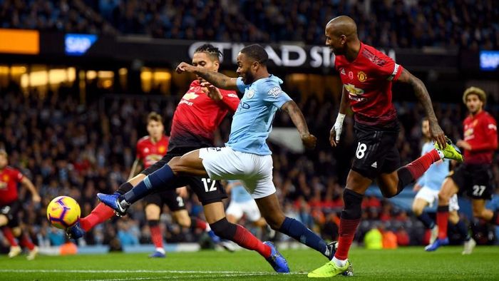 Manchester United akan menjamu Manchester City di Liga Inggris tengah pekan ini (Foto: Mike Hewitt/Getty Images)