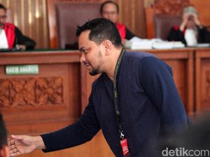 Tompi Dikritik, Ariel Tatum dan Anya Geraldine Justru Beri Pujian