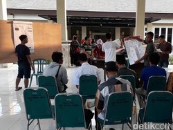 KPPS Salah Hitung, TPS di Pasuruan Ini Lakukan Penghitungan Ulang