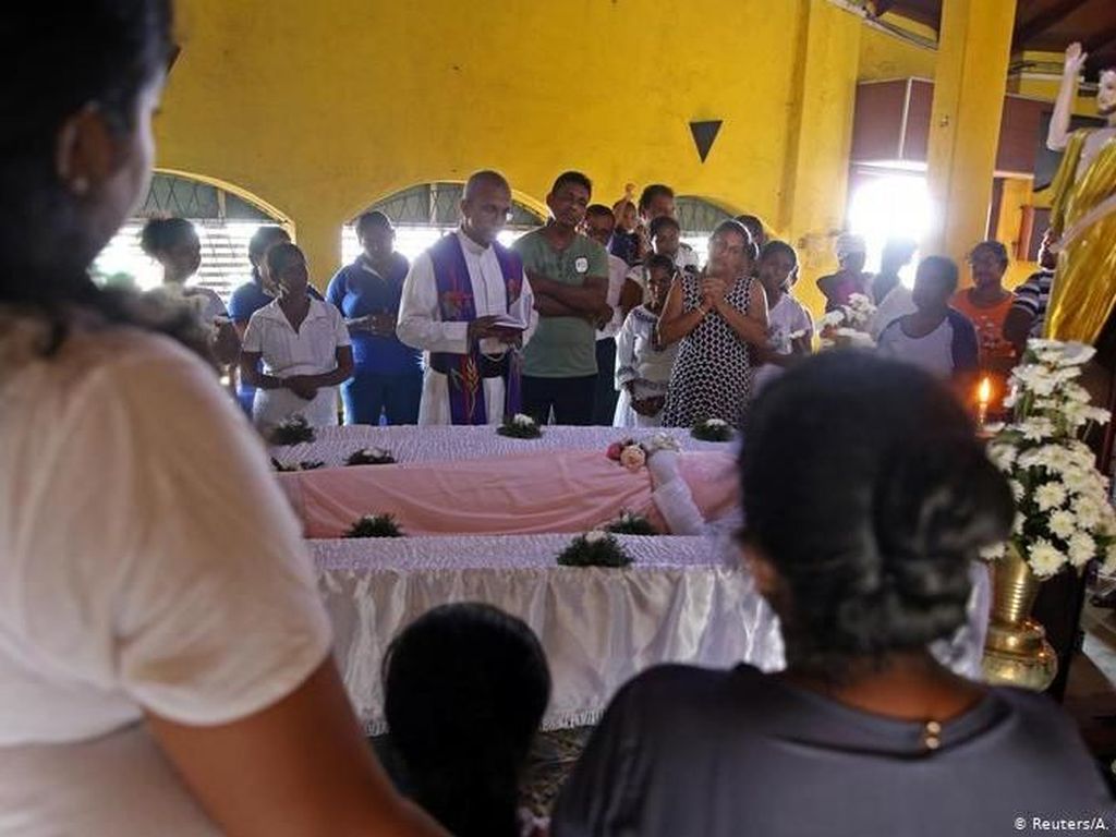 Sri Lanka Berkabung Nasional, Interpol Kirim Tenaga Ahli Sri Lanka Berkabung Nasional, Interpol Kirim Tenaga Ahli