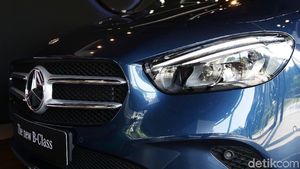 Melihat Lebih Dekat Mercedes-Benz B200 yang Makin Canggih