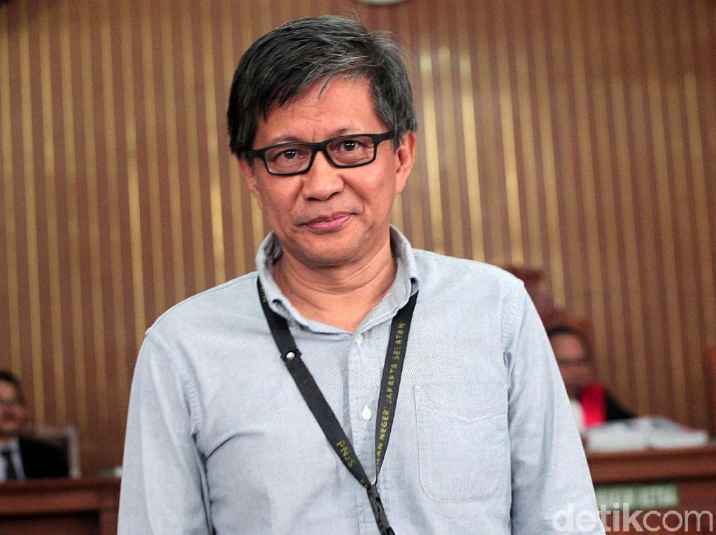 Konten YouTubenya soal Romo Benny Dipolisikan, Ini Respons Rocky Gerung Konten YouTubenya soal Romo Benny Dipolisikan, Ini Respons Rocky Gerung