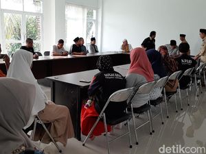 Kasus Guru Pukul 9 Santriwati di Tasikmalaya Berujung Islah Kasus Guru Pukul 9 Santriwati di Tasikmalaya Berujung Islah