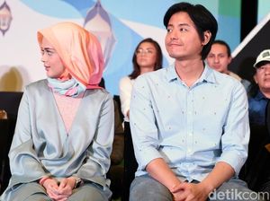 Kode Pernikahan Roger dan Cut Meyriska Makin Jelas! Kode Pernikahan Roger dan Cut Meyriska Makin Jelas!