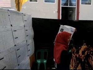 Rekapitulasi Suara Kecamatan Koto XI Tarusan Sumbar Dilanjutkan Rekapitulasi Suara Kecamatan Koto XI Tarusan Sumbar Dilanjutkan