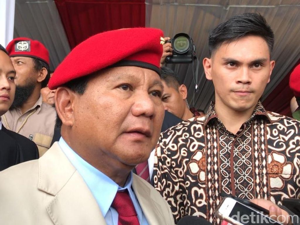 Video Prabowo di HUT Kopassus: Ingat Masa Muda, Masih Agak Kurus Video Prabowo di HUT Kopassus: Ingat Masa Muda, Masih Agak Kurus