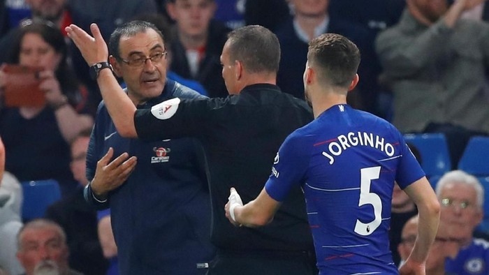 Ribut-Ribut Lawan Burnley, Maurizio Sarri Didakwa FA