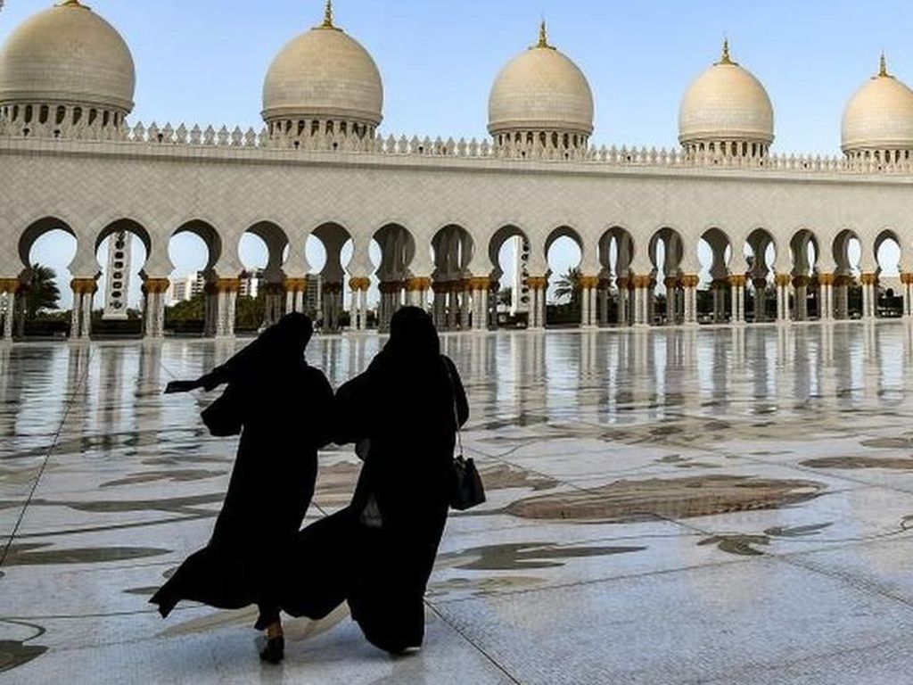 Uni Emirat Arab Tunda Visa Gratis Buat Turis Israel Sampai Juli