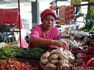 Fluktuasi Harga Bawang Putih Sangat Tajam, Suplier Kurangi Stok Barang