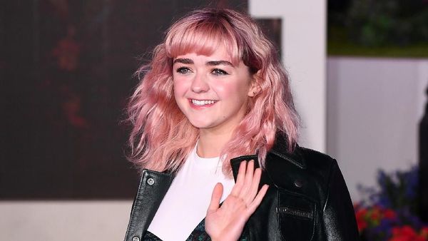 Potret Maisie Williams, Bintang GOT yang Adegan Seksnya Bikin Heboh