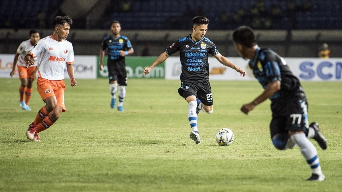 Persib Bandung kalah dari Borneo FC. (Foto: Agung Rajasa/Antara)
