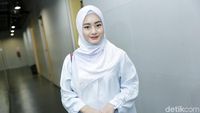 Dinda Hauw, Pilih Berhijab Usai Mimpi Meninggal