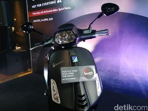 Beda Rp 500 Ribu dari Sprint S, Ini Sentuhan Berbeda Vespa Notte Beda Rp 500 Ribu dari Sprint S, Ini Sentuhan Berbeda Vespa Notte
