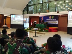 Anggaran TNI Dipersoalkan, Menhan: Jangan Egois!