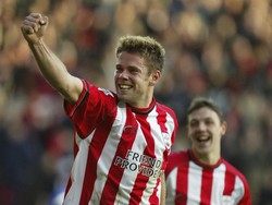 James Beattie mencetak gol dalam waktu 13,52 detik. Saat memperkuat Southampton melawan Chelsea pada 2004/2005. (Foto: Mike Hewitt/Getty Images)