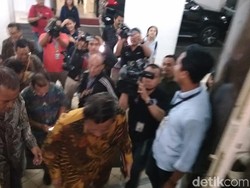 Mahfud Md Temui Komisioner KPU