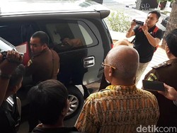 Diduga Korupsi Rp 1,7 Miliar, Kepala Inspektorat Bojonegoro Ditahan