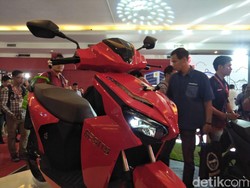 Harga Gesits Lebih Mahal dari Vario Cs, Bisa Bersaing?