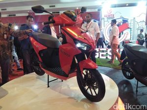 Khusus di IIMS 2019, Motor Listrik Gesits Dibanderol Rp 23,5 Juta Khusus di IIMS 2019, Motor Listrik Gesits Dibanderol Rp 23,5 Juta