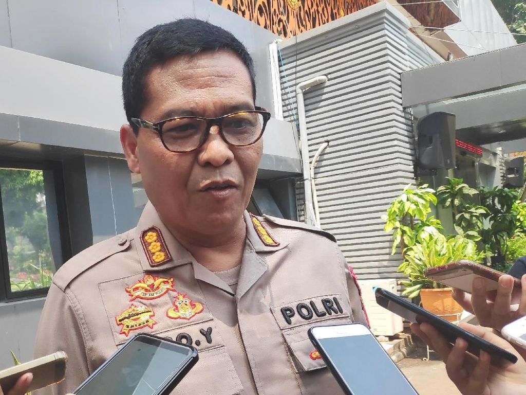 Akun IG Hina Prabowo, Polisi: Belum Tentu Erin Taulany Pelakunya Akun IG Hina Prabowo, Polisi: Belum Tentu Erin Taulany Pelakunya