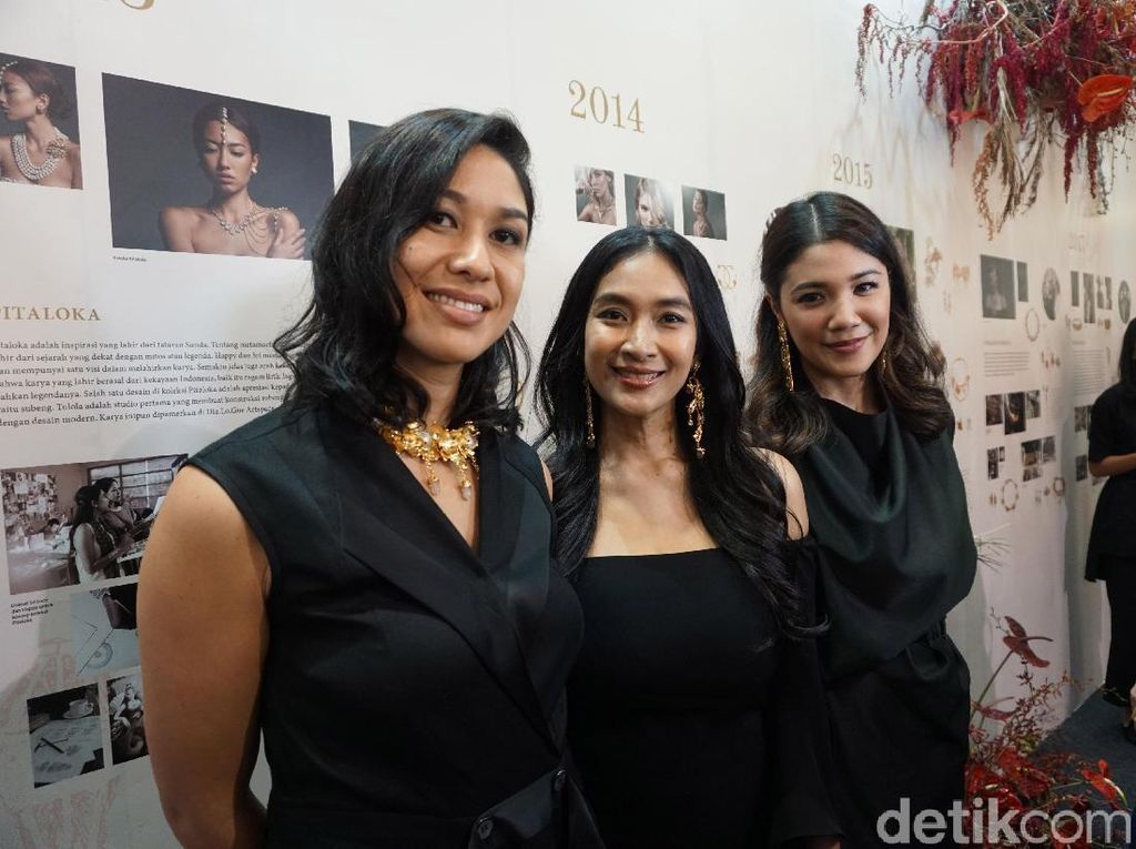 Makin Eksis, Brand Perhiasan Happy Salma Buka di Mal Kelas Atas Jakarta Makin Eksis, Brand Perhiasan Happy Salma Buka di Mal Kelas Atas Jakarta