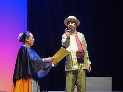 Siap Nonton Pentas Teater Gandrik Para Pensiunan 2049 Nanti Malam?