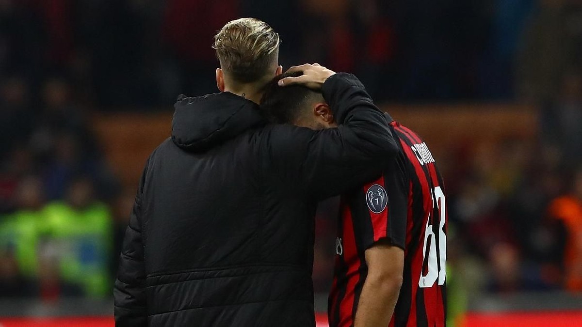 AC Milan tersingkir di semifinal Coppa Italia, melanjutkan tren buruk. (Foto: Marco Luzzani / Getty Images)