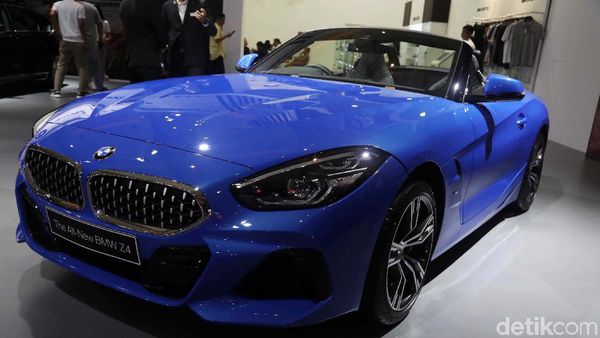 Melihat Kegarangan BMW Z4 Roadster