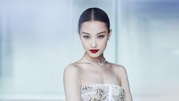 Ini Ni Ni, Artis Wanita Tercantik di Asia yang Wajahnya Sebening Kristal