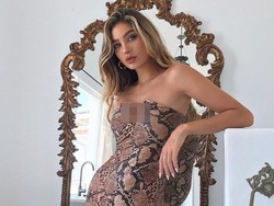 Model Cantik Foto Berbikini saat Hamil 7 Bulan, Perut Ratanya Bikin Takjub