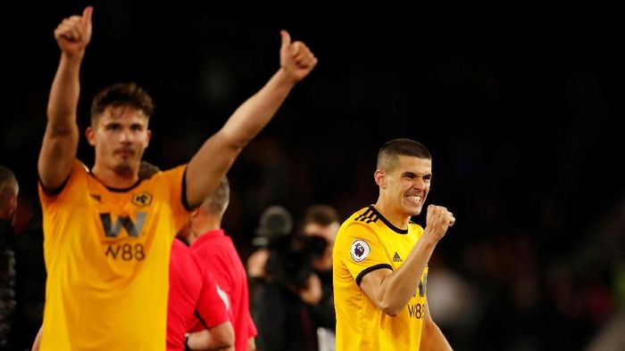 Pemain Wolverhampton Wanderers merayakan kemenangan 3-1 atas Arsenal di Liga Inggris, Kamis (25/4/2019) dini hari WIB. (Foto: Andrew Boyers/Reuters) Pemain Wolverhampton Wanderers merayakan kemenangan 3-1 atas Arsenal di Liga Inggris, Kamis (25/4/2019) dini hari WIB. (Foto: Andrew Boyers/Reuters)