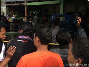 Cemburu, Pria Ini Tusuk Hingga Tewas Lelaki yang Selingkuhi Istrinya