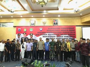 Sejumlah Elemen di Jakarta Barat Deklarasi Damai Pascapemilu Sejumlah Elemen di Jakarta Barat Deklarasi Damai Pascapemilu