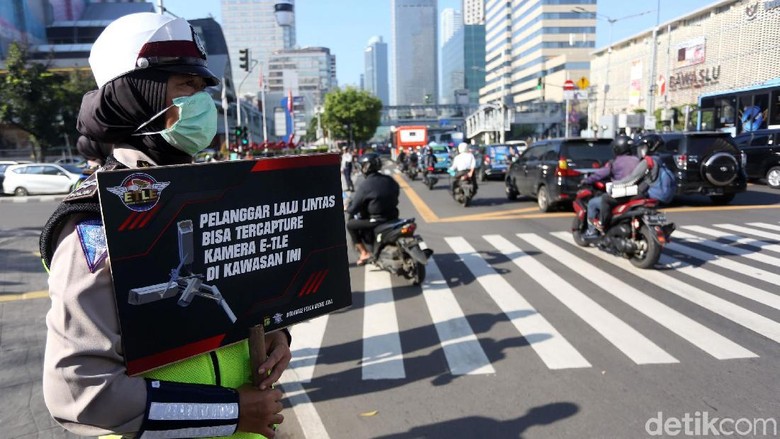 Polda Metro Jaya Gencar Sosialisasikan Tilang Elektronik