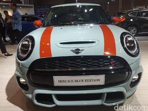 MINI Langka Blue Edition Dilepas Rp 865 Juta di Luar Pajak MINI Langka Blue Edition Dilepas Rp 865 Juta di Luar Pajak