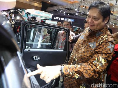 Menperin Buka IIMS 2019