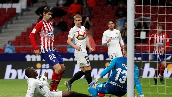 Atletico Madrid kalahkan Valencia 3-2. (Foto: Susana Vera/Reuters)