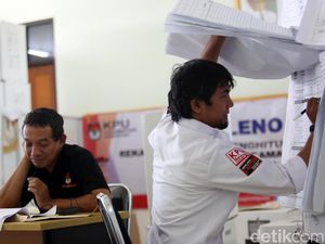 Rekapitulasi Suara di Kabupaten Bekasi Kondusif, Prabowo Menang atas Jokowi Rekapitulasi Suara di Kabupaten Bekasi Kondusif, Prabowo Menang atas Jokowi