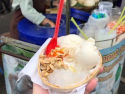 Coconut Ice Cream at Chatuchak Weekend Market