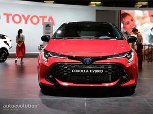 Toyota Corolla Hybrid Tembus 100 Kpj dalam 8 Detik