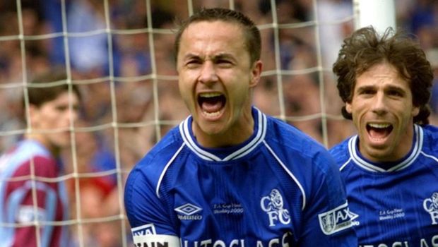 Dipecat leicester, Dennis Wise sukses bersama Chelsea.